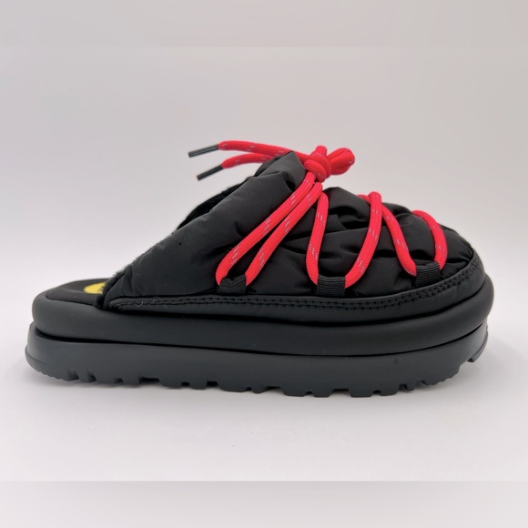 UGG Shoes - 💘 New Women’s Spaceslider Tech Slide size 5